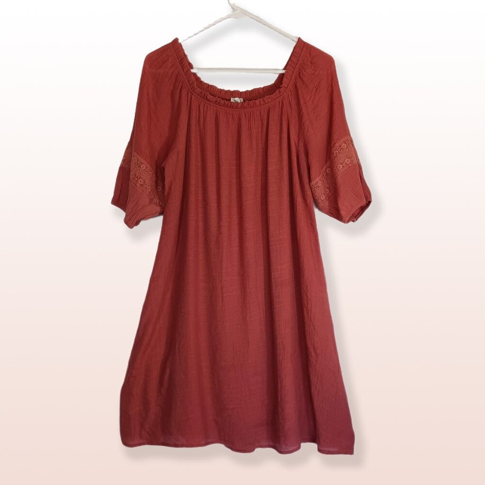 Naif Gauzzy Burnt Orange Knee Length Dress Half Sleeves Lace Trim, Lined. Size M